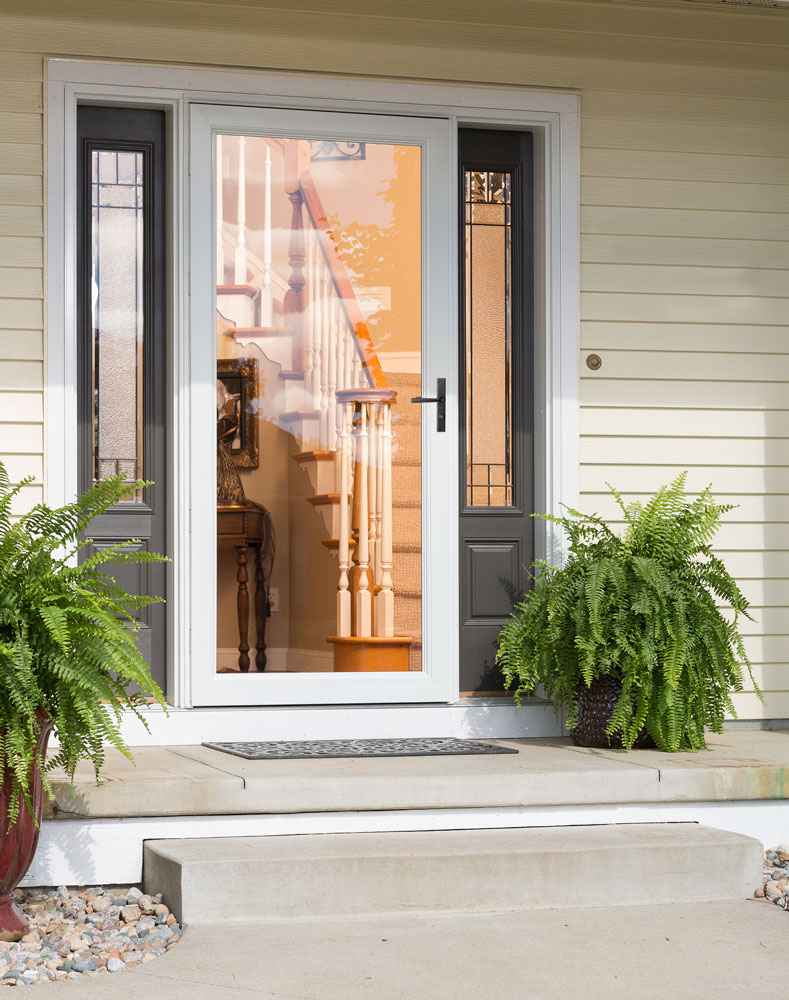 Larson Entry Storm Doors From Western Products Western Products