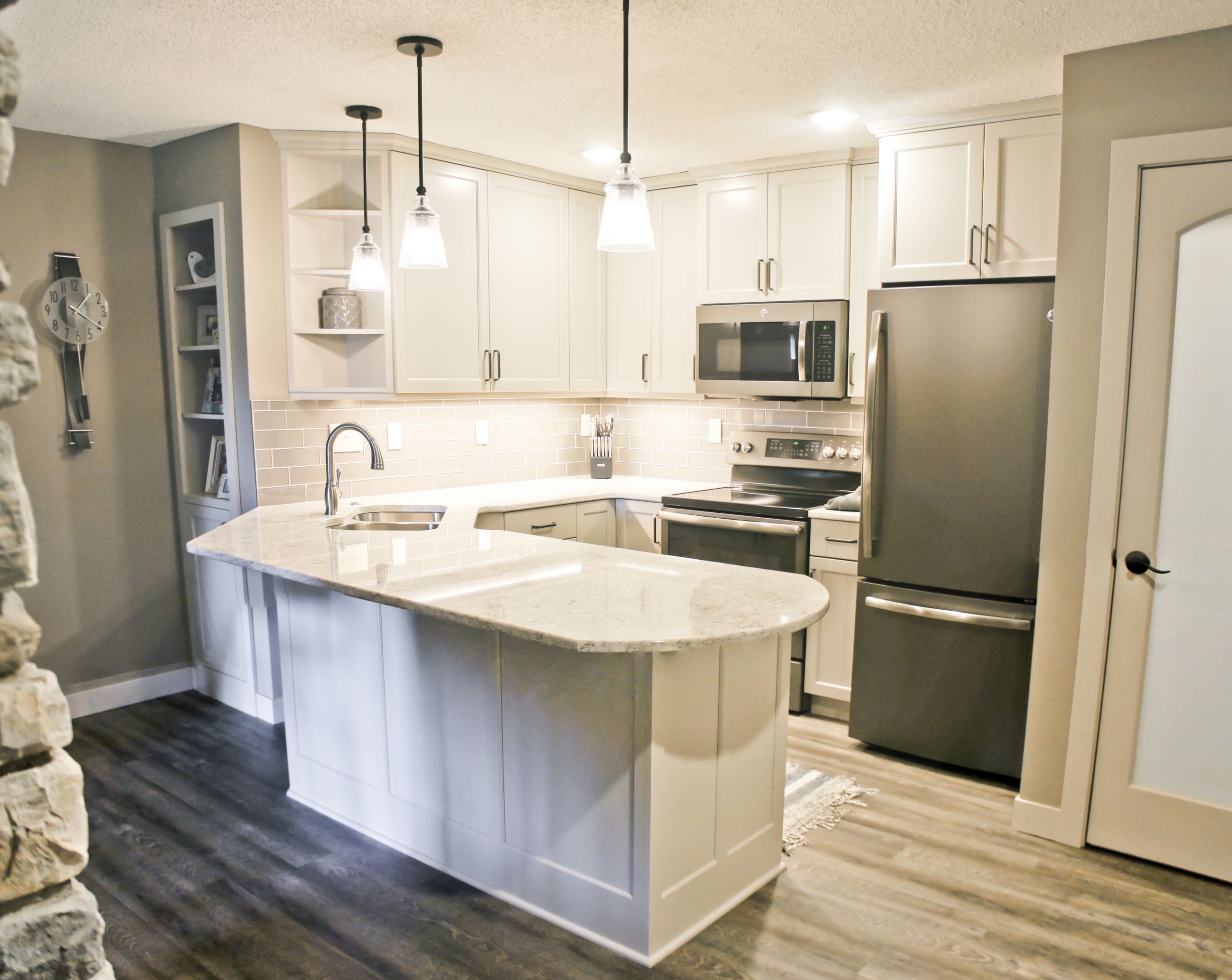 Optimizing Small Kitchen Spaces with Crystal Cabinets   Western ...